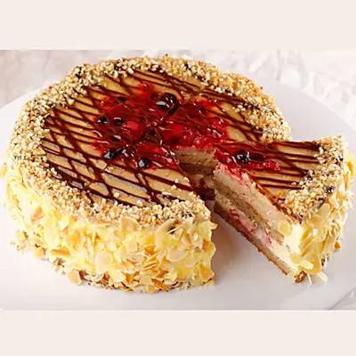 Creamy Strawberry Fruit Cake Half Kg