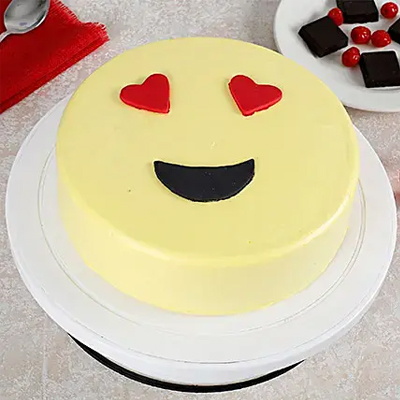 rue Love Emoji Cream Chocolate Cake