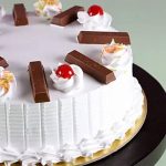 KitKat Vanilla Cake Half Kg