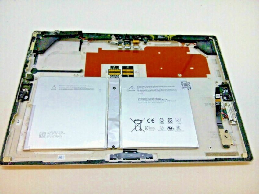Microsoft Surface 4 pro battery Model 1724